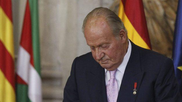 Por la “puerta de atrás” se fue el rey Juan Carlos de España