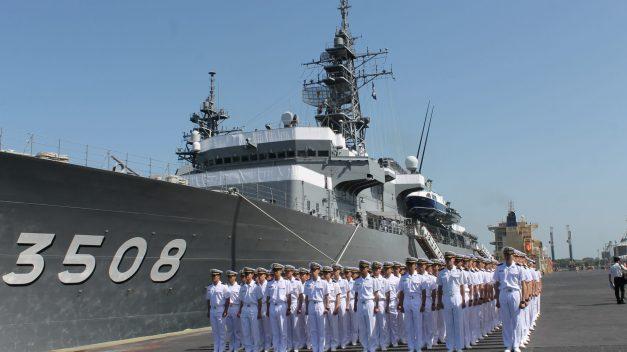 Buques japoneses llegan a Guatemala en misión de paz y cooperación