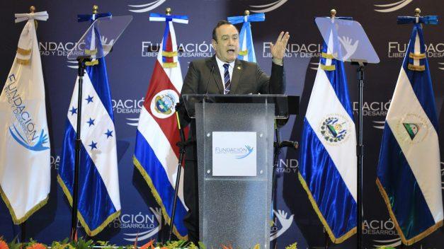 Presidente Giammattei reitera llamado a la unión centroamericana para facilitar desarrollo región 