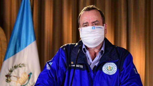 Presidente Giammattei informa de 11 casos más de coronavirus. Total asciende a 167