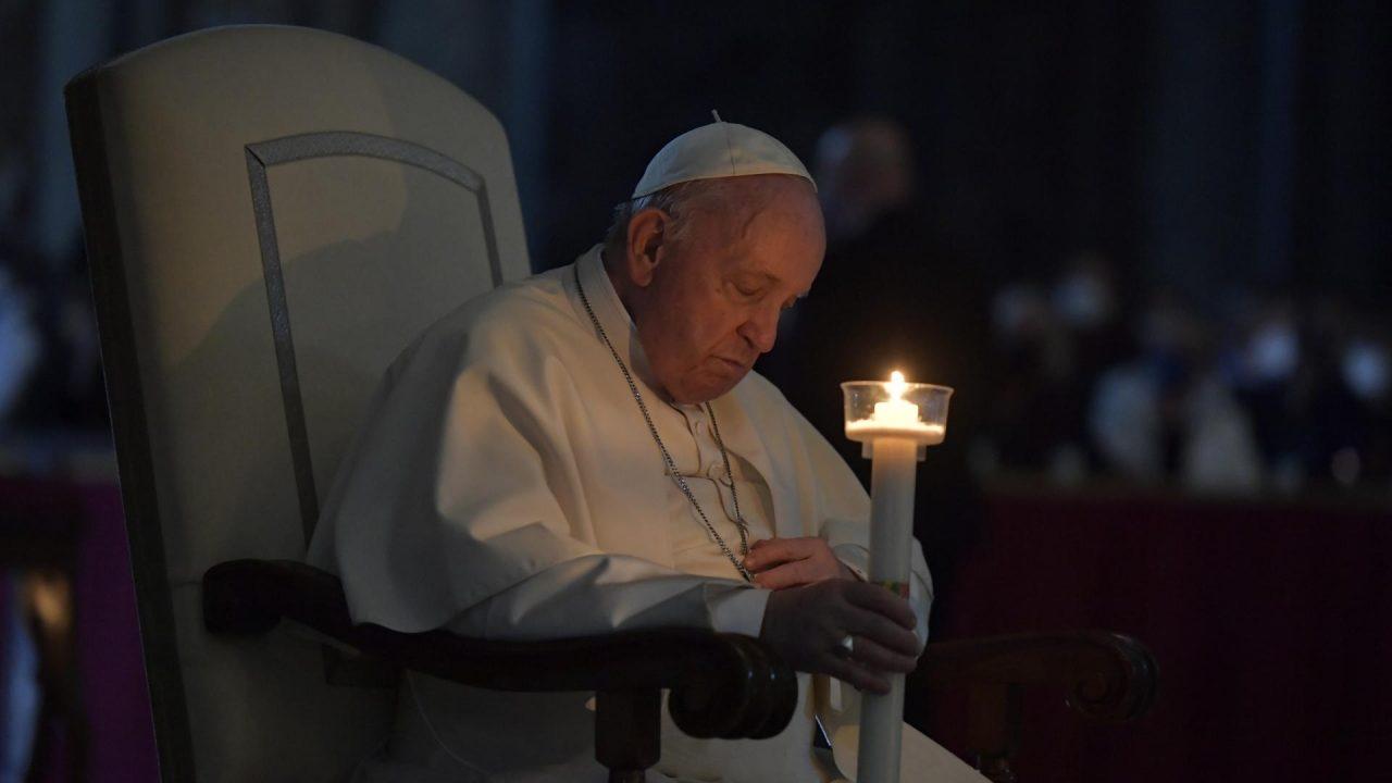 Envía presidente Giammattei mensaje a Papa Francisco por pronta recuperación tras cirugía