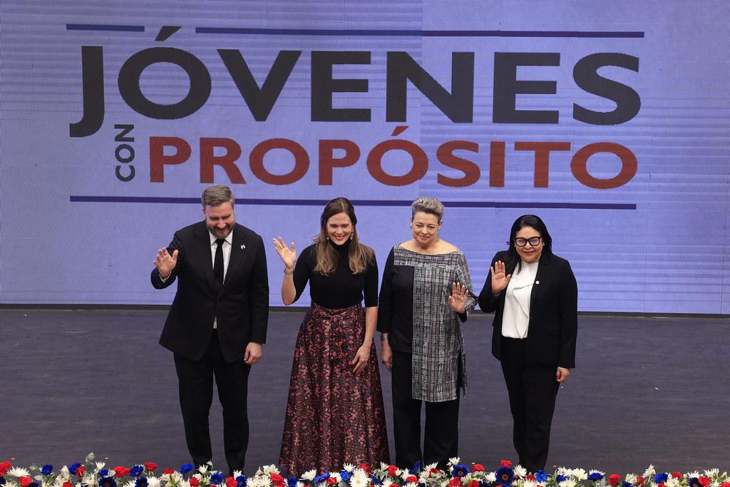 Guatemala y EE.UU. lanzan iniciativa ‘Jóvenes con Propósito’