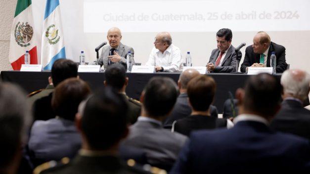 Celebran 175 años de relaciones entre Guatemala y México con la presentación de un Libro Conmemorativo