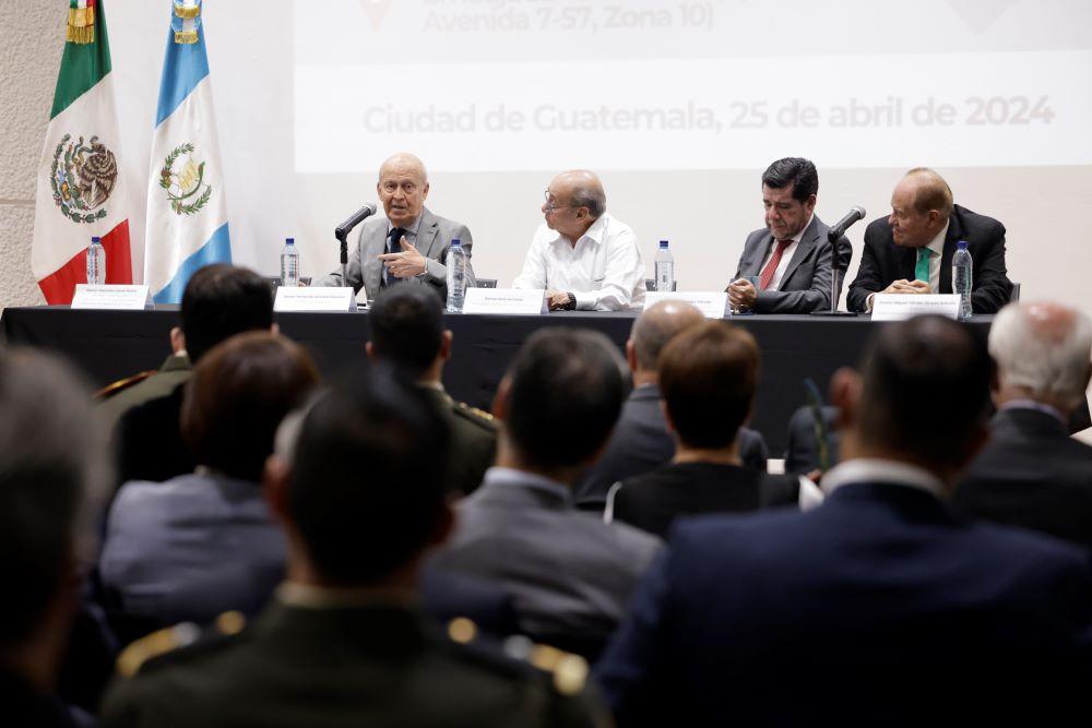 Celebran 175 años de relaciones entre Guatemala y México con la presentación de un Libro Conmemorativo