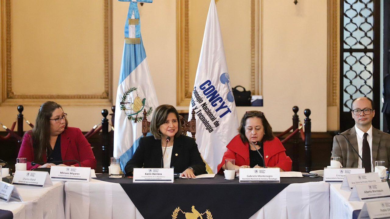 Vicepresidenta de Guatemala lidera reunión para impulsar la ciencia y tecnología en el país