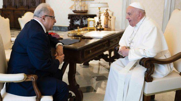 El canciller de Guatemala se reúne con el Papa Francisco en el Vaticano
