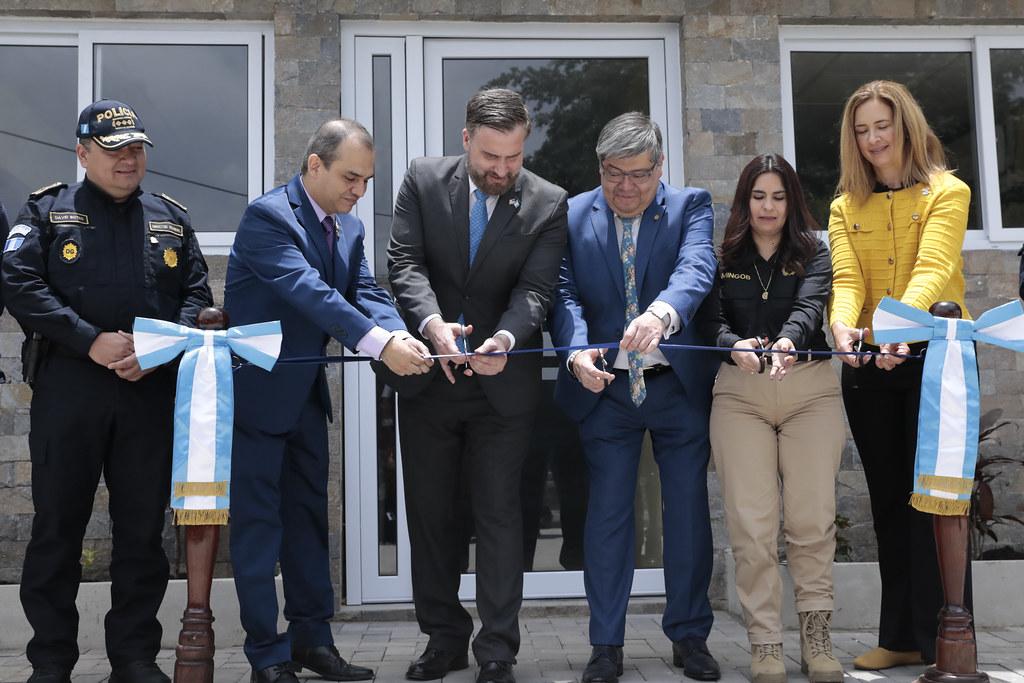 Inauguran Centro Anticorrupción Policial para fortalecer la transparencia en la PNC