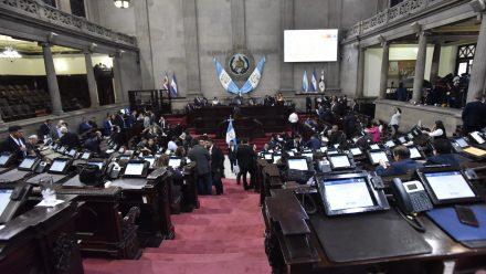 Congreso de Guatemala aprueba reajuste presupuestario solicitado por el Gobierno